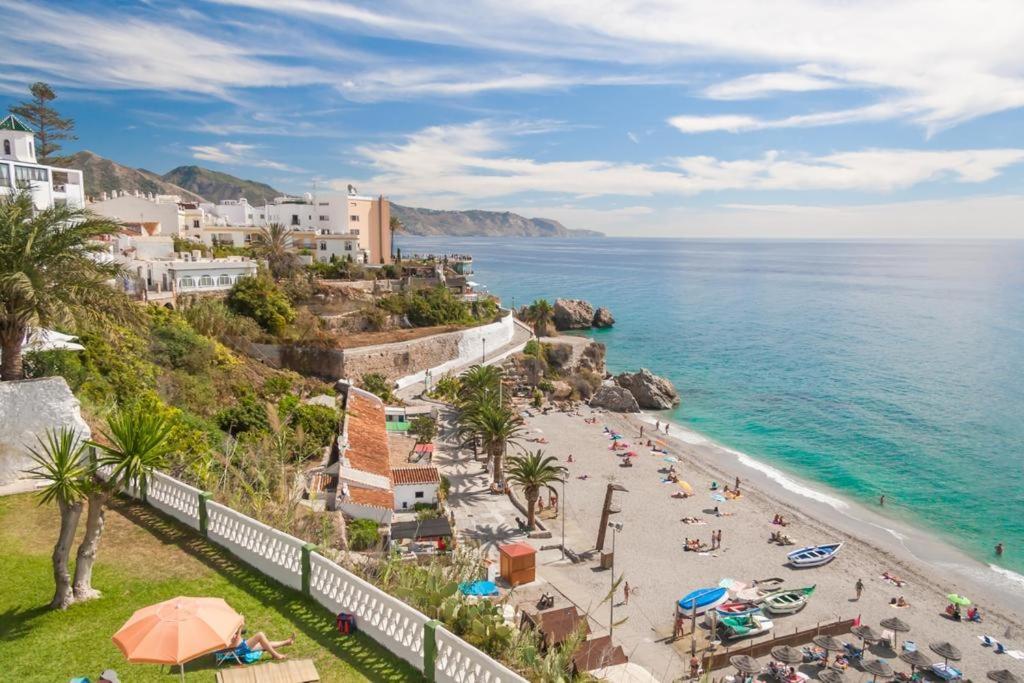 Acapulco Playa Bluewater Villas Nerja Kültér fotó
